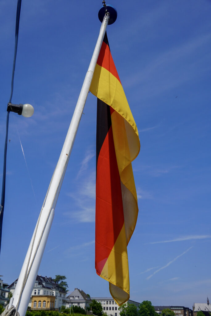 Bootsfahrt und Besuch des Drachenfelsens