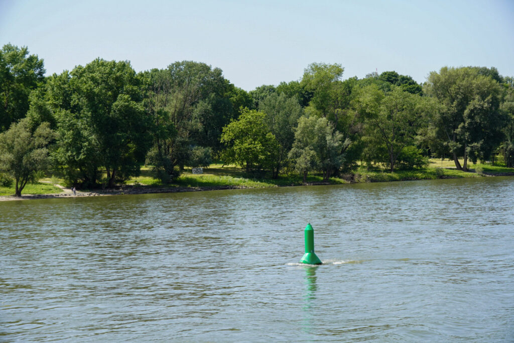 Bootsfahrt und Besuch des Drachenfelsens