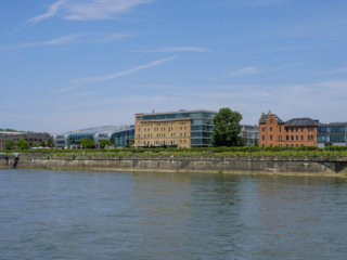 Bootsfahrt und Besuch des Drachenfelsens
