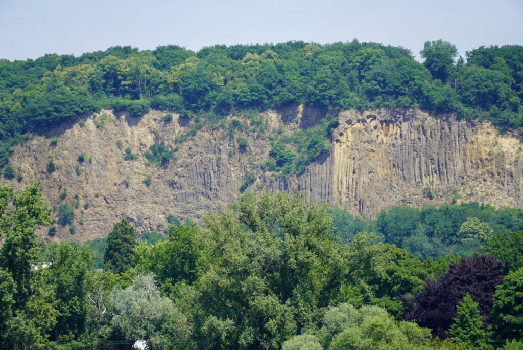 Bootsfahrt und Besuch des Drachenfelsens