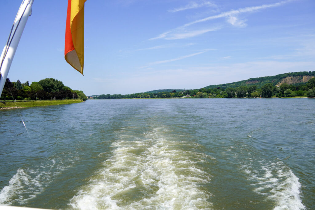 Bootsfahrt und Besuch des Drachenfelsens