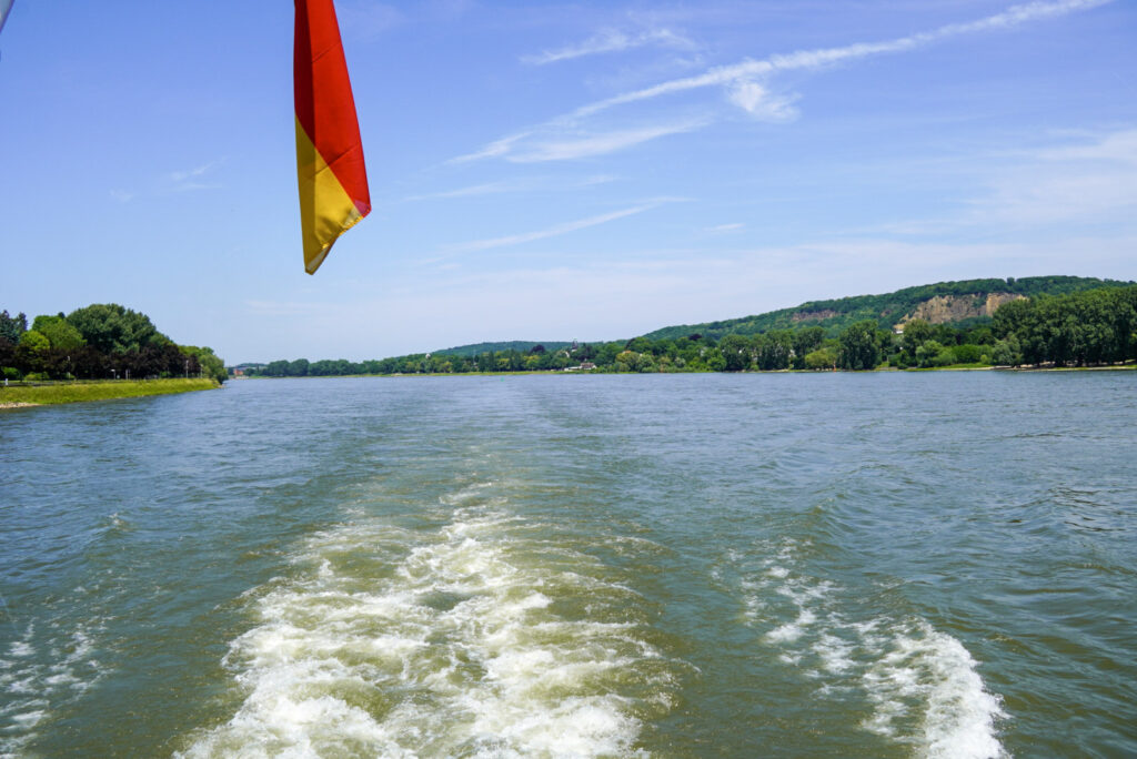 Bootsfahrt und Besuch des Drachenfelsens