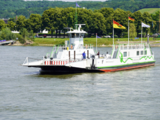 Bootsfahrt und Besuch des Drachenfelsens