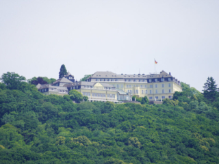 Bootsfahrt und Besuch des Drachenfelsens