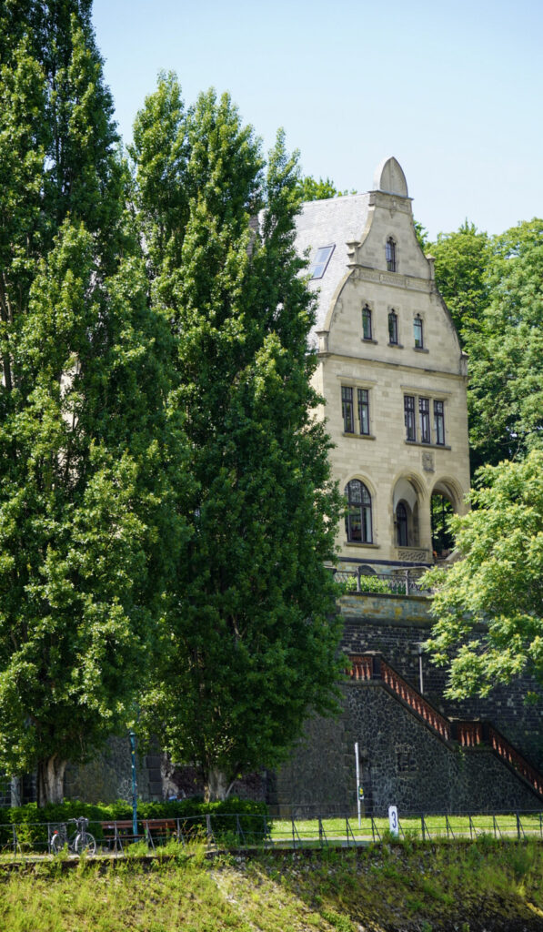 Bootsfahrt und Besuch des Drachenfelsens