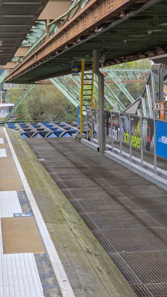 Bergische Museumsbahn, Schwebebahn und Maas-Wupper-Express