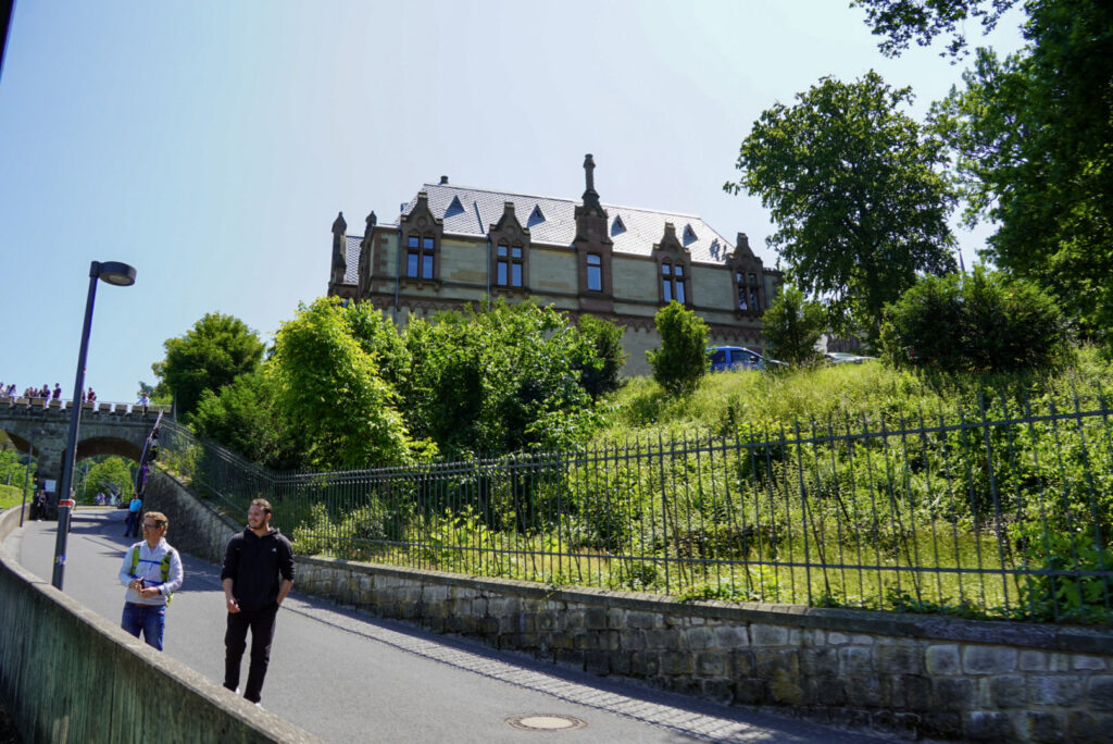 Bootsfahrt und Besuch des Drachenfelsens