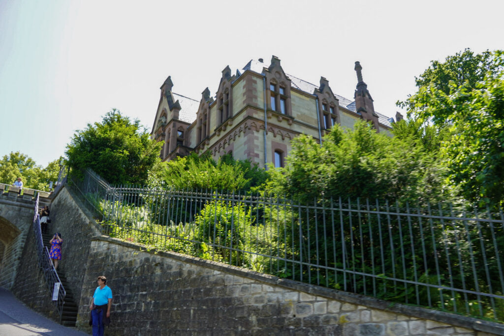 Bootsfahrt und Besuch des Drachenfelsens