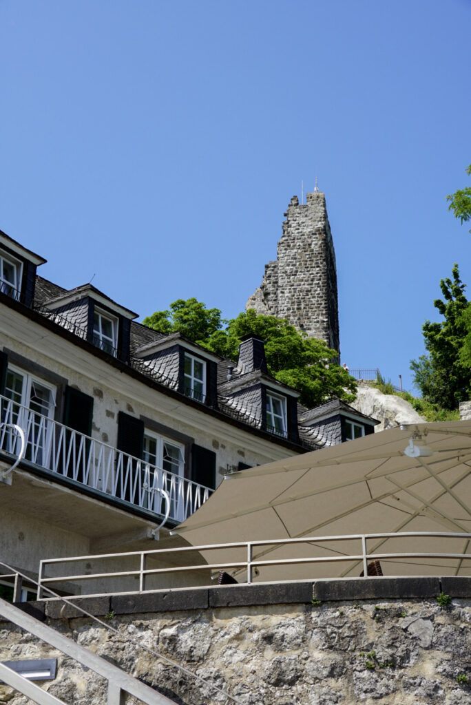 Bootsfahrt und Besuch des Drachenfelsens