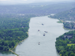 Bootsfahrt und Besuch des Drachenfelsens