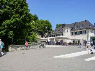 Bootsfahrt und Besuch des Drachenfelsens