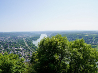 Bootsfahrt und Besuch des Drachenfelsens