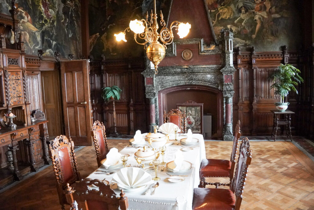 Bootsfahrt und Besuch des Drachenfelsens