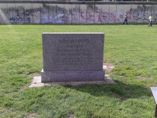 Gedenkstätte Berliner Mauer an der Bernauer Straße Gedenkstätte Berliner Mauer an der Bernauer Straße