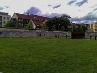 Gedenkstätte Berliner Mauer an der Bernauer Straße Gedenkstätte Berliner Mauer an der Bernauer Straße