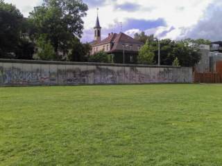 Gedenkstätte Berliner Mauer an der Bernauer Straße Gedenkstätte Berliner Mauer an der Bernauer Straße