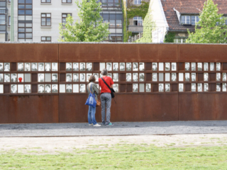 Gedenkstätte Berliner Mauer an der Bernauer Straße Gedenkstätte Berliner Mauer an der Bernauer Straße