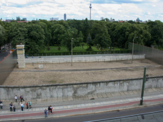 Gedenkstätte Berliner Mauer an der Bernauer Straße Gedenkstätte Berliner Mauer an der Bernauer Straße