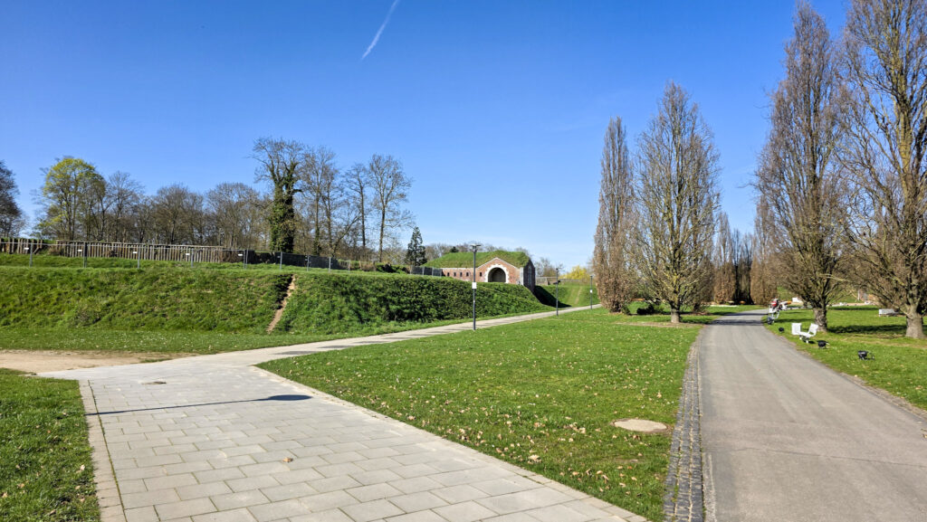 Br&uuml;ckenkopfpark J&uuml;lich