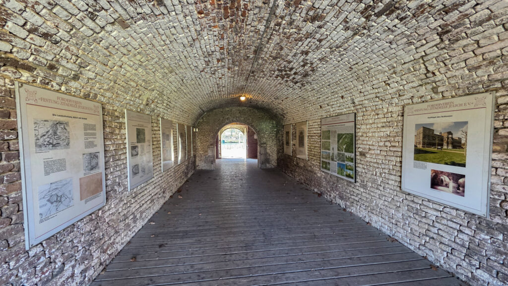 Br&uuml;ckenkopfpark J&uuml;lich