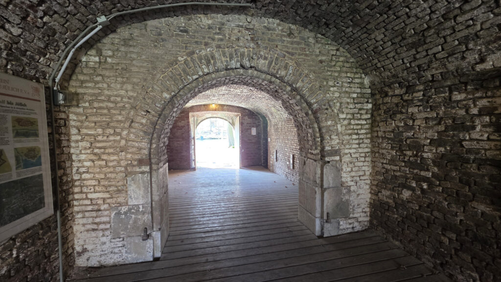 Br&uuml;ckenkopfpark J&uuml;lich